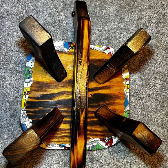 Handmade one-of-a-kind solid oak wood turtle shaped footstool - Picture 4 of 4